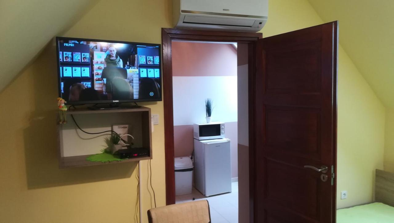 Ma-Ja 4 Appartement Bük Buitenkant foto
