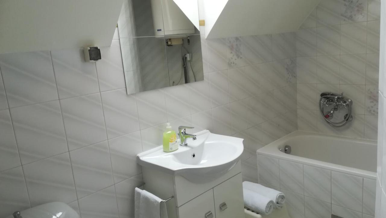 Ma-Ja 4 Appartement Bük Buitenkant foto